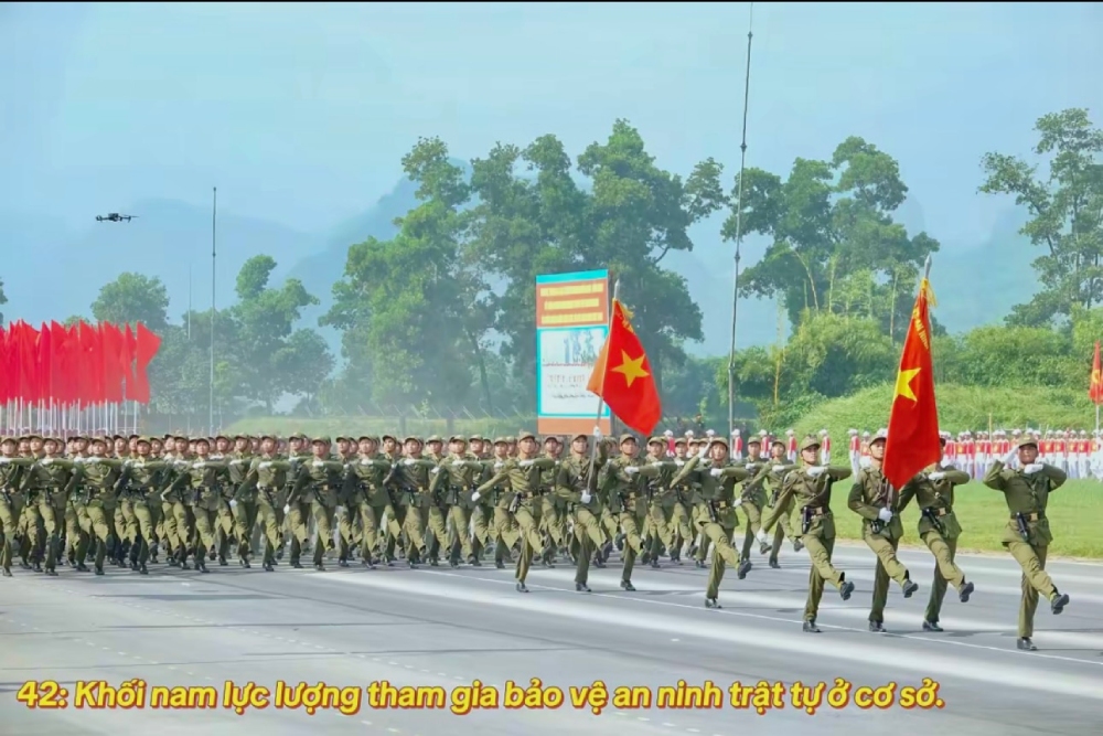 Khối nam lực lượng tham gia bảo vệ an ninh trật tự ở cơ sở